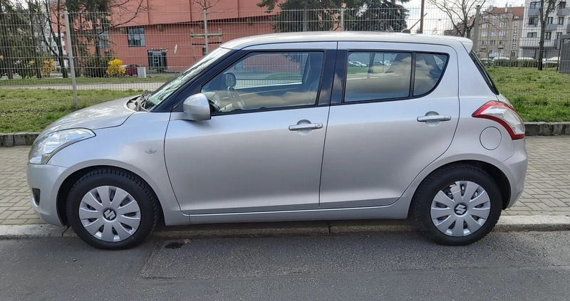 Suzuki Swift cena 19900 przebieg: 205000, rok produkcji 2012 z Wrocław małe 46